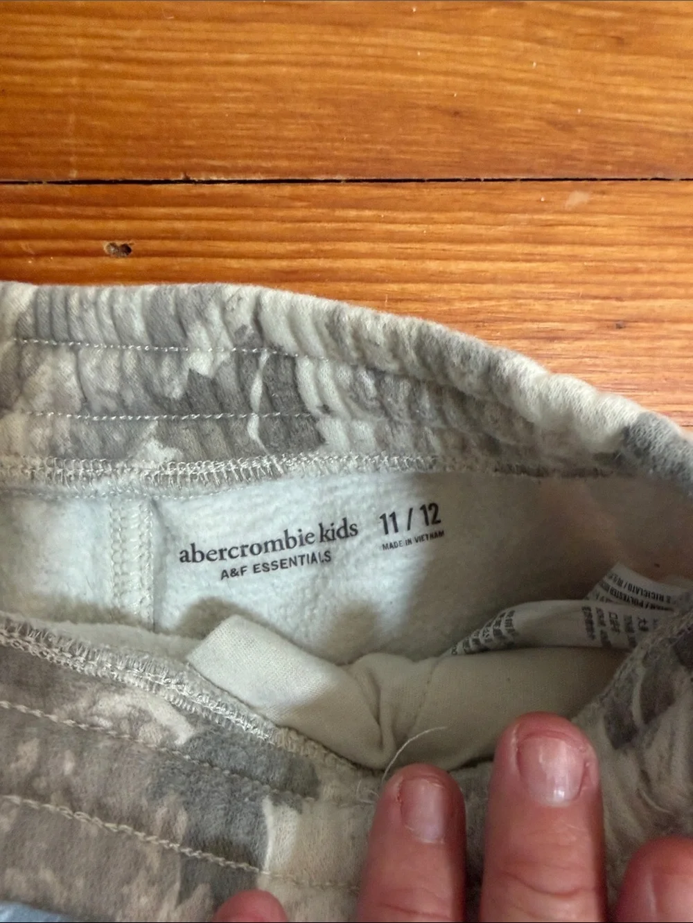 Abercrombie & Fitch soft elastic